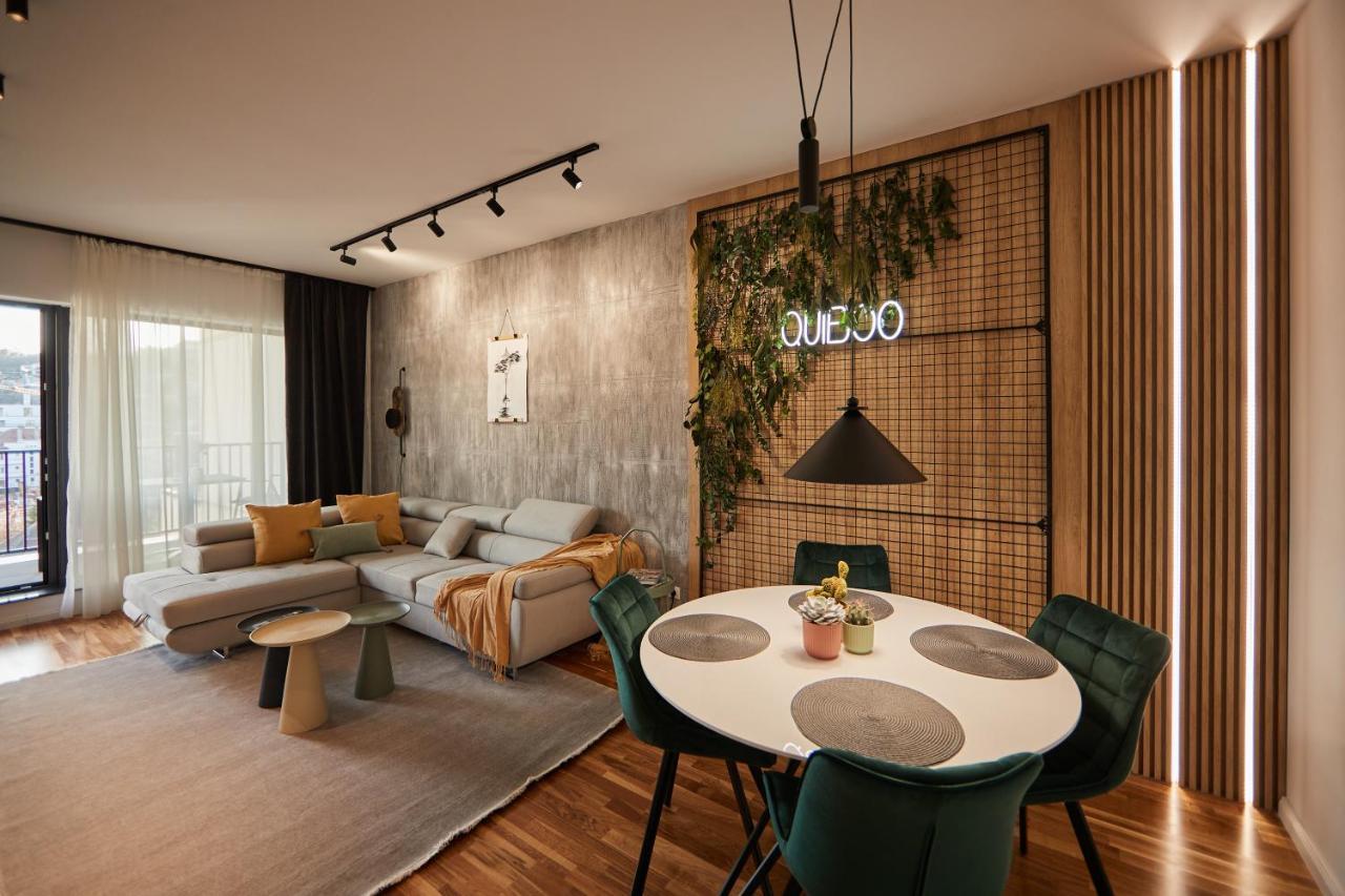 Quiboo Cosmopolit Apartment Brasov Bagian luar foto