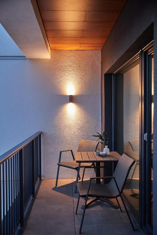Quiboo Cosmopolit Apartment Brasov Bagian luar foto