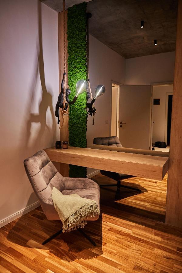 Quiboo Cosmopolit Apartment Brasov Bagian luar foto