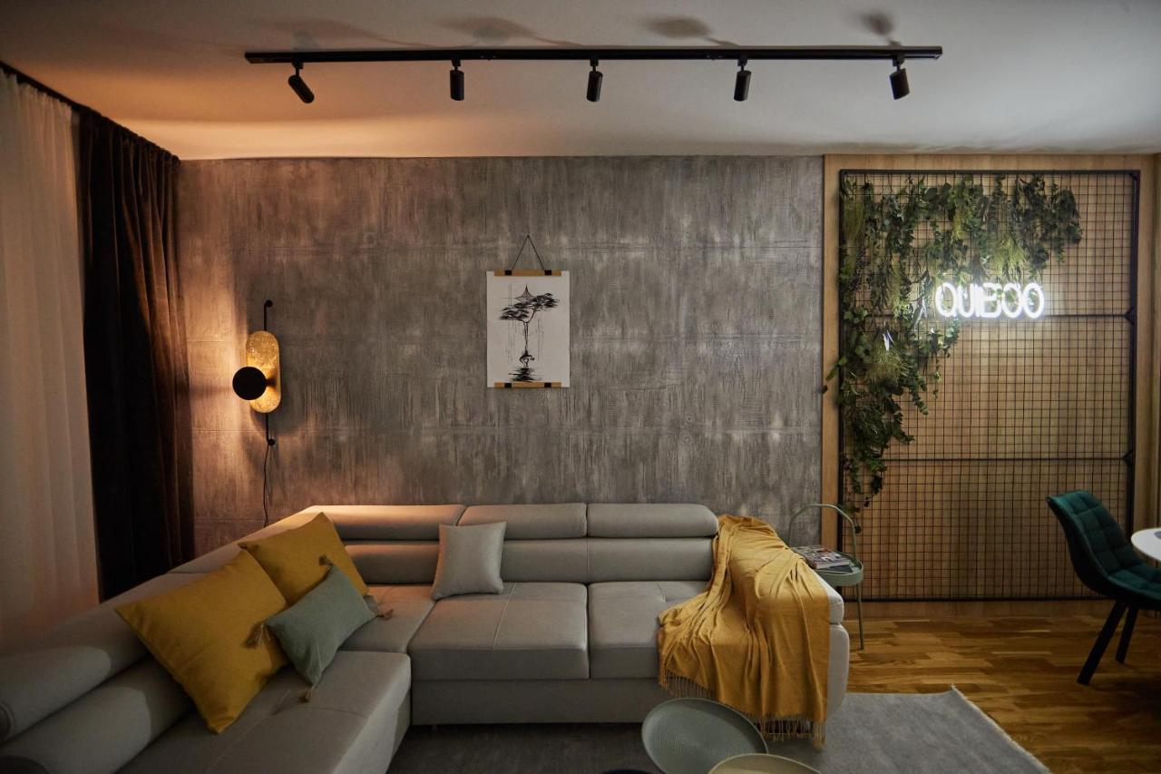 Quiboo Cosmopolit Apartment Brasov Bagian luar foto