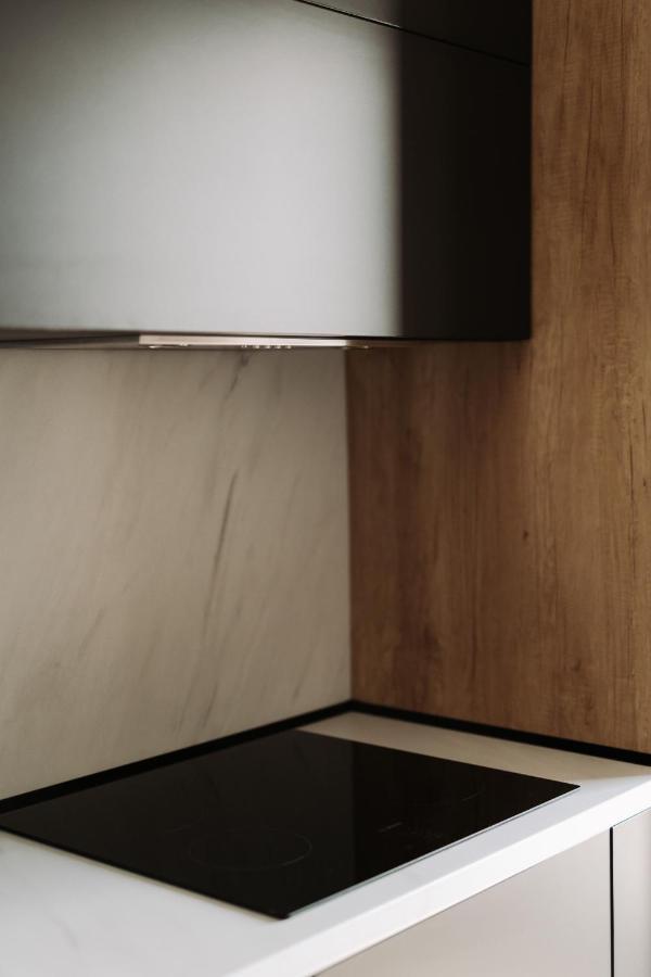Quiboo Cosmopolit Apartment Brasov Bagian luar foto